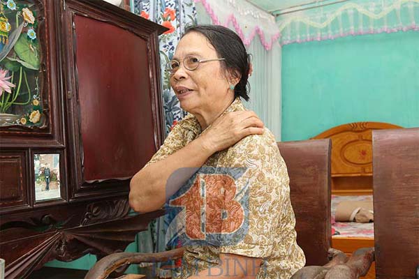 triệu chứng đau vai gáy