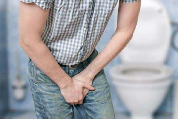 Những người mắc bệnh thoát vị đĩa đệm thường không kiểm soát vấn đề đi tiểu của mình Những người mắc bệnh thoát vị đĩa đệm thường không kiểm soát vấn đề đi tiểu của mình