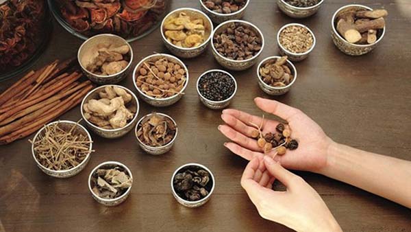 Bài thuốc đông y điều trị bệnh viêm quanh khớp vai