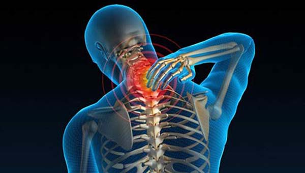 Thoát vị đĩa đệm đốt sống cổ điều trị kịp thời sẽ gây ra những biến chứng nguy hiểm