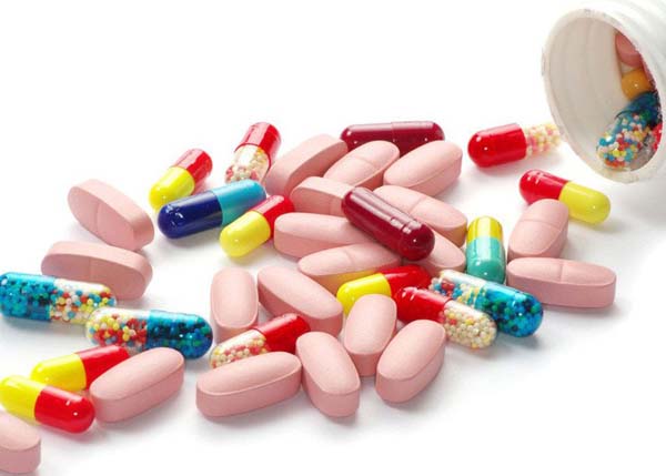Thuốc tây giúp kháng viêm giảm đau nhưng gây ra tác dụng phụ