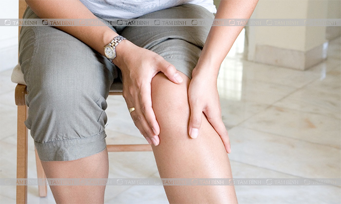 Viêm khớp dạng thấp có thể gây ảnh hưởng đến khớp gối