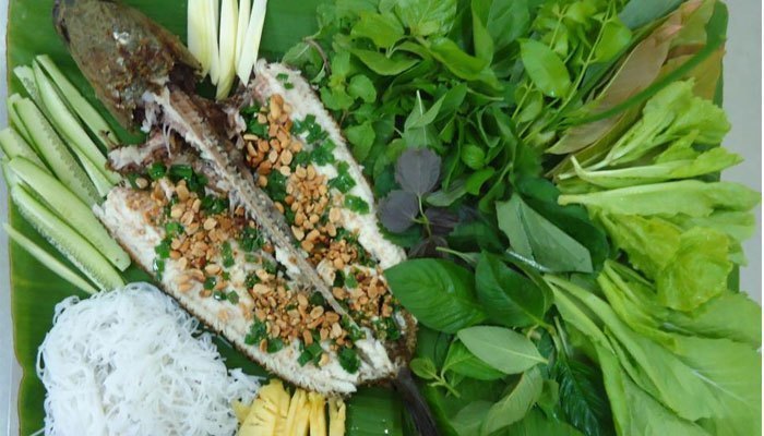Bệnh gout nên ăn cá với rau xanh