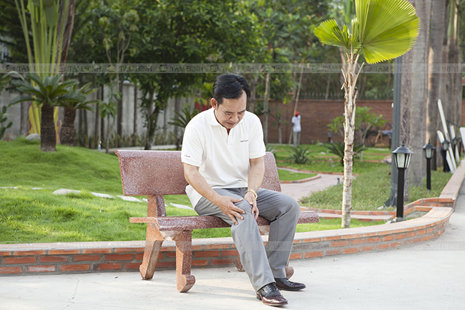Khớp gối kêu lạo xạo có thể cảnh báo bệnh loãng xương