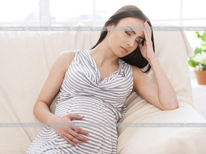 Đau bụng âm ỉ khi mang thai