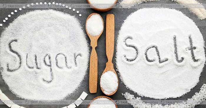Vôi hóa gan kiêng đồ ăn chứa nhiều muối, đường