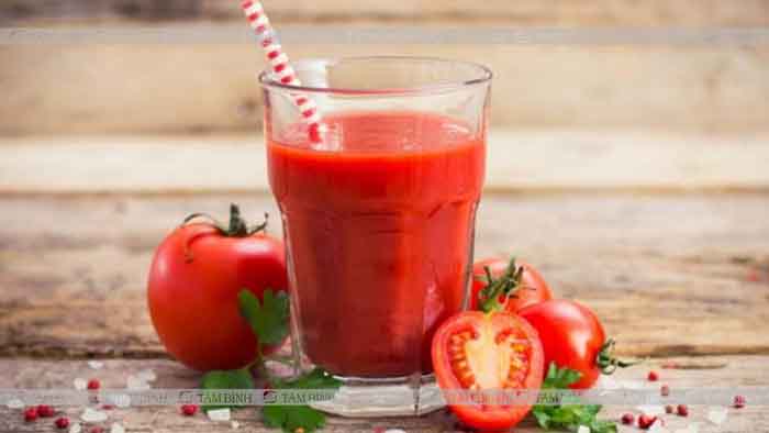 Uống nước ép cà chua giúp tỉnh rượu nhanh