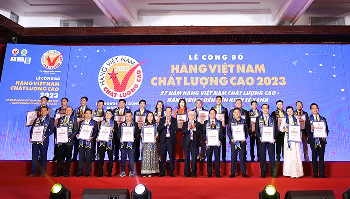 Dược phẩm Tâm Bình lần thứ 5 đạt chứng nhận “Hàng Việt Nam chất lượng cao” 