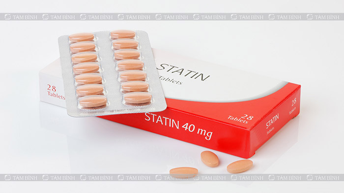 Statin cũng là nhóm thuốc được liệt kê vào danh sách có nguy cơ gây tăng men gan nếu dùng lâu dài