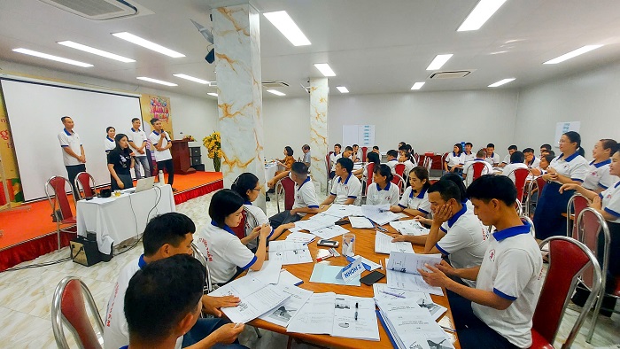 "CHẠM & MỞ" buổi 9: Nâng tầm hiệu quả từ tinh thần cải tiến không ngừng