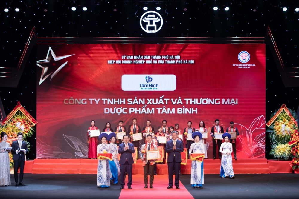 Dược phẩm Tâm Bình và TGĐ Lê Thị Bình vinh dự nhận Bằng khen của UBND TP Hà Nội Dược phẩm Tâm Bình và TGĐ Lê Thị Bình vinh dự nhận Bằng khen của UBND TP Hà Nội