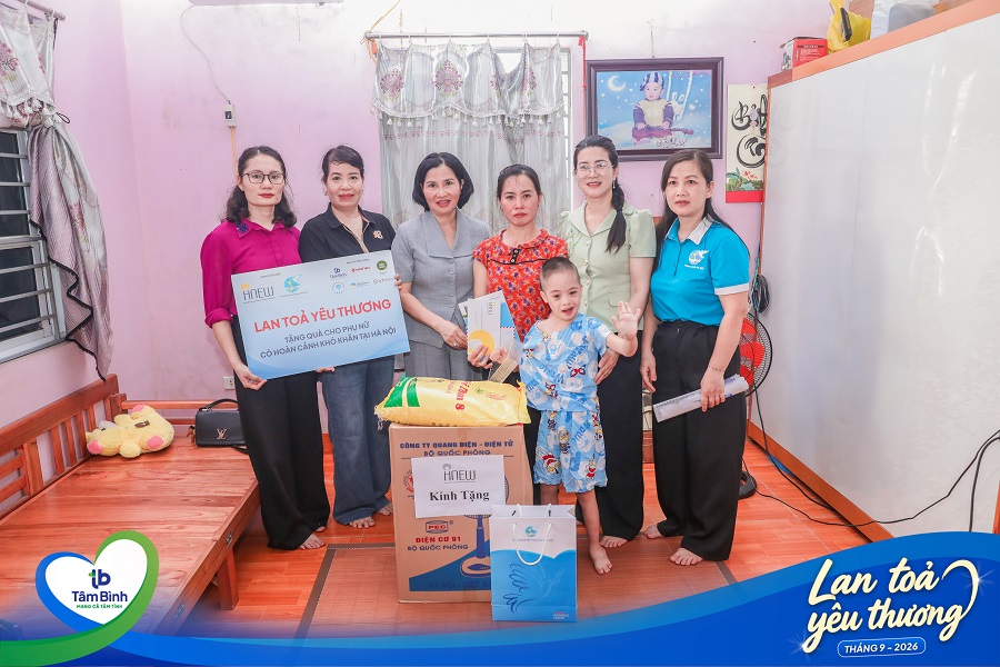 “Lan tỏa yêu thương” tháng 9: Tặng quà cho phụ nữ có hoàn cảnh đặc biệt khó khăn tại xã Sơn Đồng “Lan tỏa yêu thương” tháng 9: Tặng quà cho phụ nữ có hoàn cảnh đặc biệt khó khăn tại xã Sơn Đồng